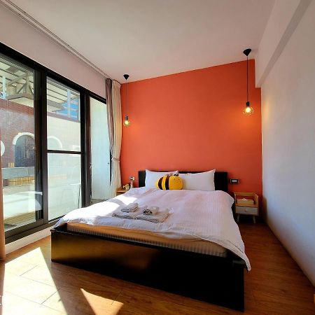 Honey House Tainan Bed & Breakfast ภายนอก รูปภาพ