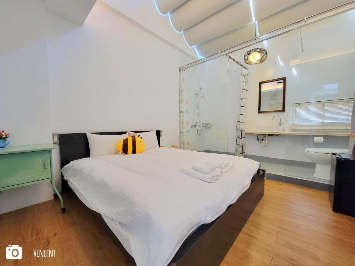 Honey House Tainan Bed & Breakfast ภายนอก รูปภาพ