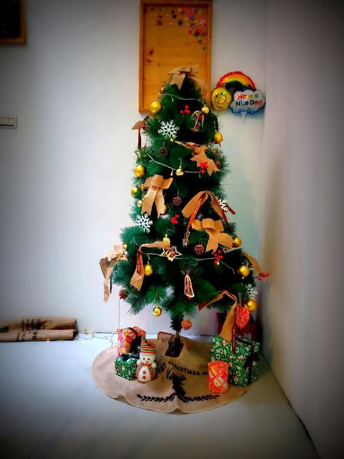 Honey House Tainan Bed & Breakfast ภายนอก รูปภาพ