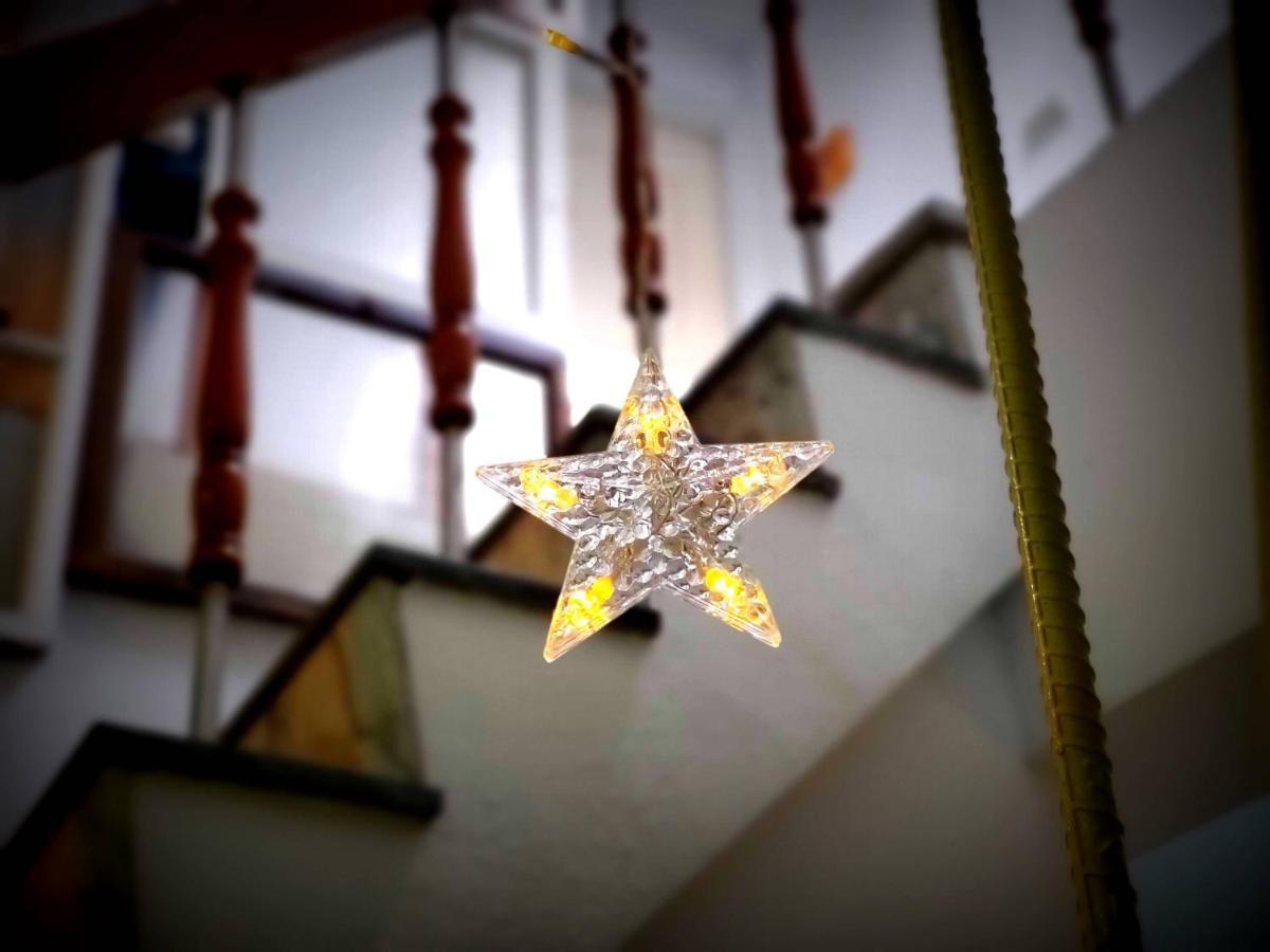 Honey House Tainan Bed & Breakfast ภายนอก รูปภาพ